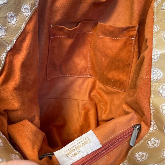 Cavalcanti Leather Tan Embossed Flower Shoulder Handbag Made in Italy - Picture 9 of 11